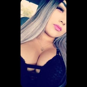 Meet your Posher, Yanet